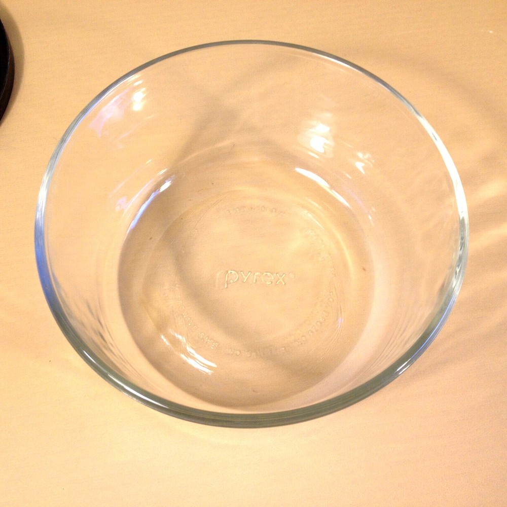 Vintage Pyrex 7201 Clear Glass 4 Cup Mixing Storage Bowl Clear 1 Quart Nice USA - Picture 2 of 11